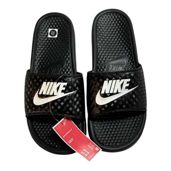 Nike Women’s Slides Sandals BENASSI JDI Black/White Classic NWT Size 11 - Picture 1 of 10